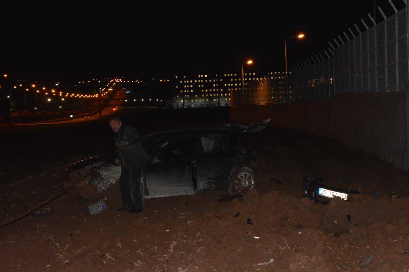 Takla atan otomobilde bulunan 4 kişi yaralandı Takla atan otomobilde bulunan 4 kişi yaralandı
